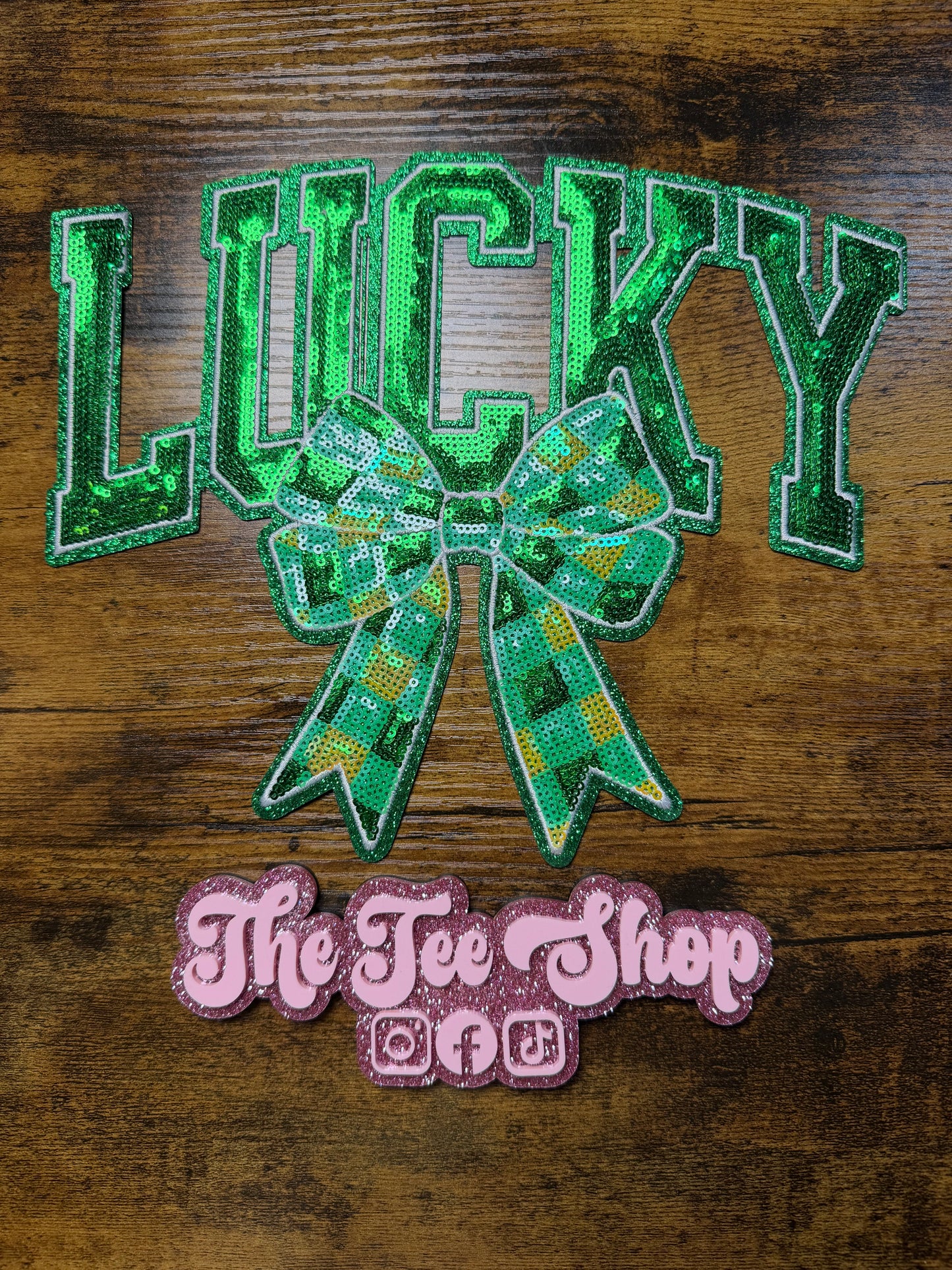 LUCKY w/bow